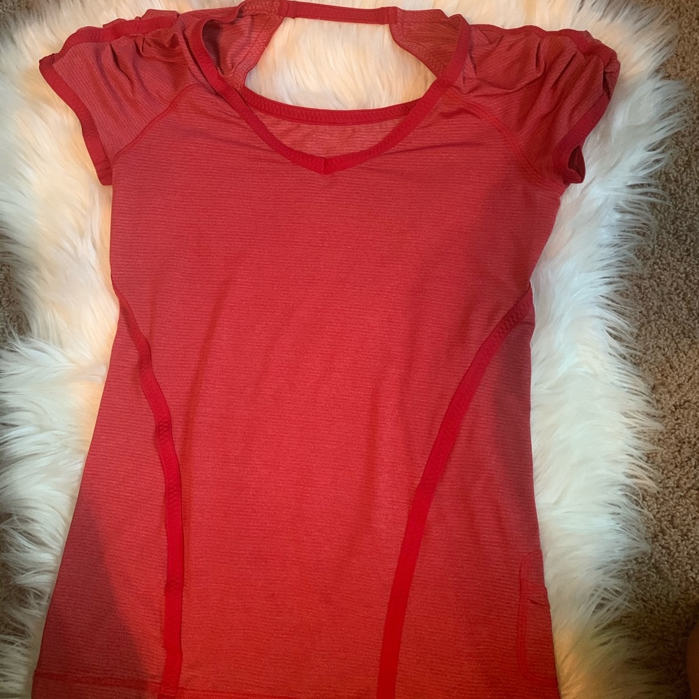Lululemon open back top